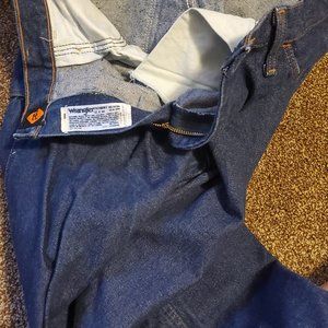 Flame resistant wrangler jeans